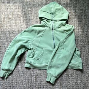 Lululemon Athletica- scuba cropped half zip